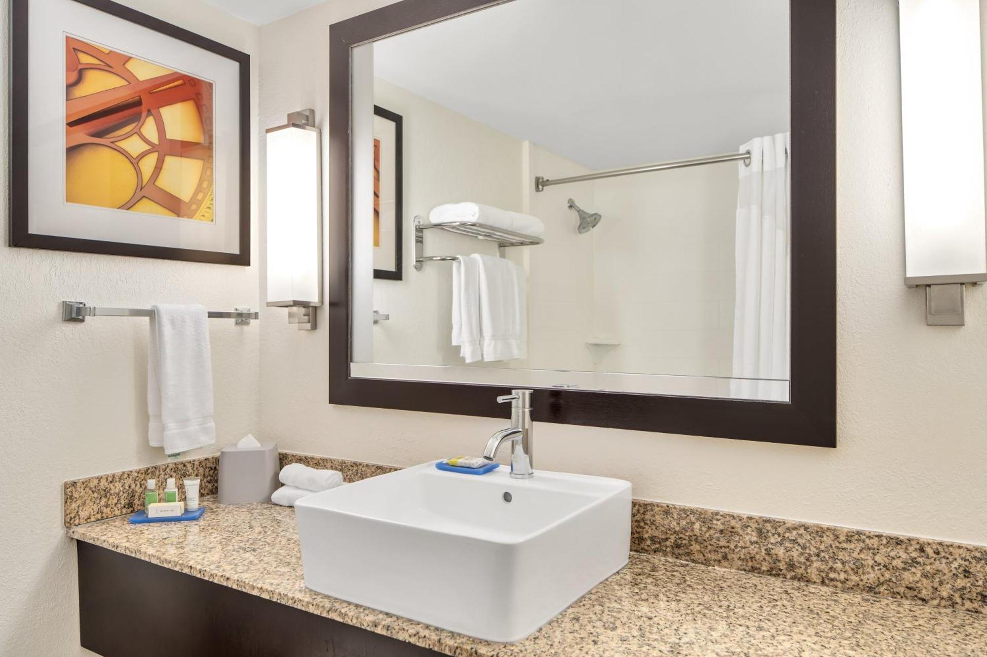 Holiday Inn Express Ft Lauderdale Cruise-Airport By Ihg Fort Lauderdale Buitenkant foto
